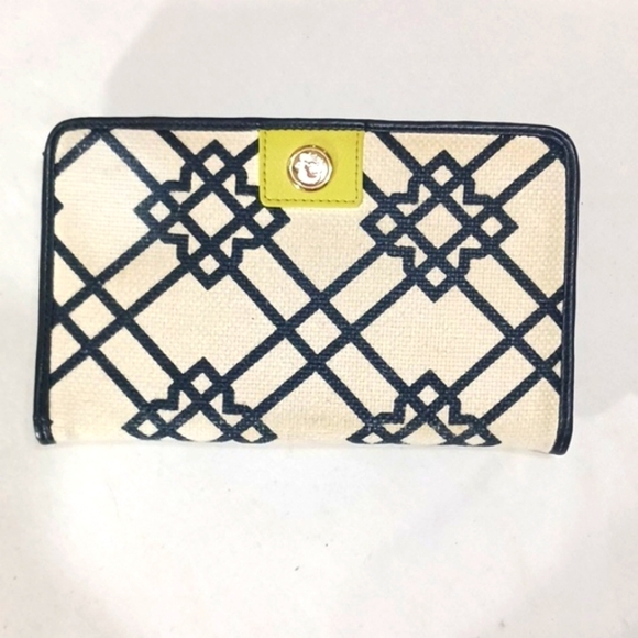 Spartina 449 wallet with wristlet strap in excellent pre-owned condition - Picture 12 of 12